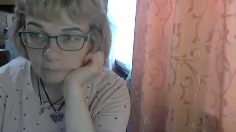 Olivia Mia online show from 05.17.26