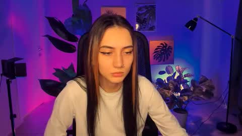 olivia_norton_ online show from 09.18.25