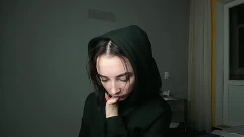 Olivia online show from 02.03.25