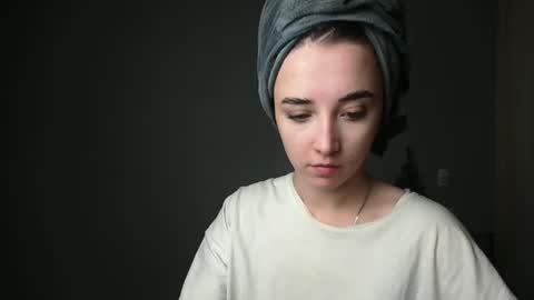 Olivia online show from 02.10.25