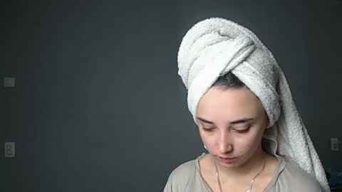 Olivia online show from 10.10.25