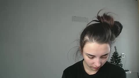 Snapshot of olivia_oliv chatting on 01.14.26 Olivia online show from 01.14.26