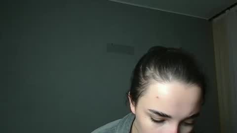 Snapshot of olivia_oliv chatting on 02.16.26 Olivia online show from 02.16.26