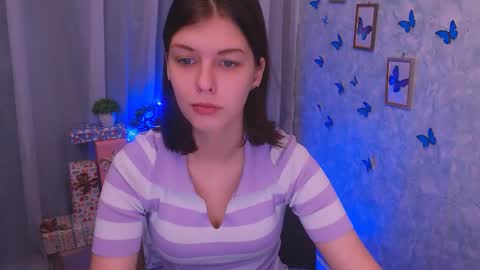 Snapshot of olivia_red_ chatting on 01.07.25 Olivia online show from 01.07.25