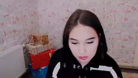 Snapshot of olivia_red_ chatting on 02.18.25 Olivia online show from 02.18.25