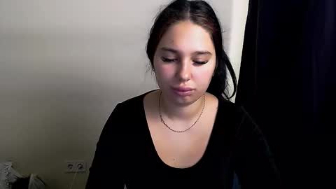 Olivia online show from 11.03.25