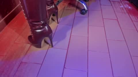   online show from 02.21.25