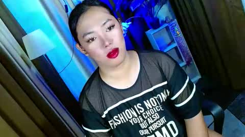 Miss OLIVIA online show from 11.12.25