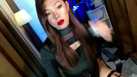 Miss OLIVIA online show from 12.01.25
