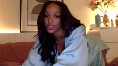 oliviaamara online show from 05.20.26
