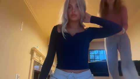 oliviacarterrr online show from 11.28.25