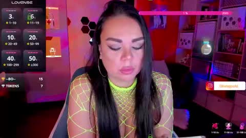 Snapshot of oliviagoold chatting on 10.02.25 Oliviagoold online show from 10.02.25