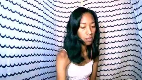 oliviah27 online show from 10.25.25