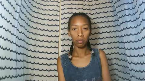 oliviah27 online show from 11.21.25