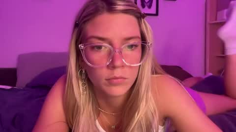 Snapshot of oliviahansleyy chatting on 06.10.26 Olivia online show from 06.10.26