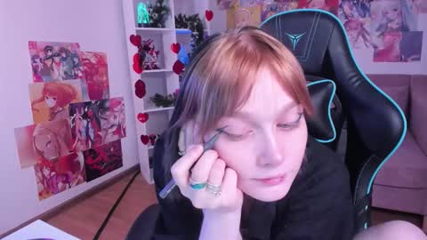 OliviaLaurens online show from 12.16.25