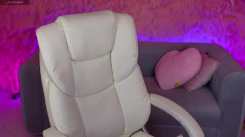 Olivia online show from 05.15.26