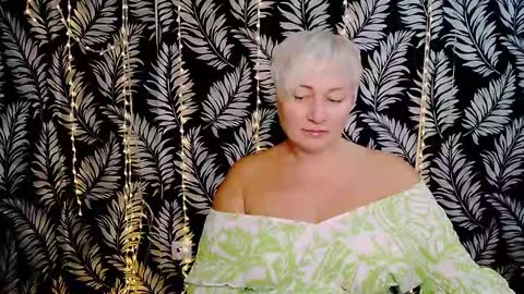 Kelly online show from 10.19.25