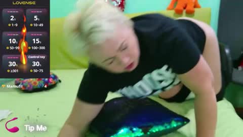 oliviaparadise online show from 11.06.25