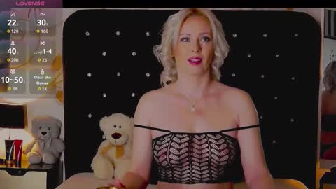 Olivia online show from 02.10.26