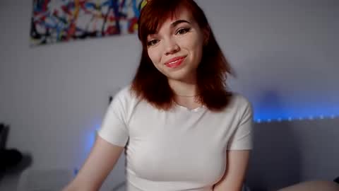 Snapshot of olivka_flower chatting on 02.13.25 Angelina Lina online show from 02.13.25