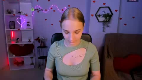 Ollivia online show from 06.03.26