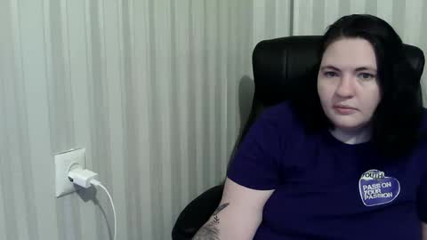 OlyaAndNetty online show from 10.29.25