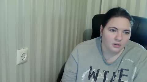 OlyaAndNetty online show from 11.02.25