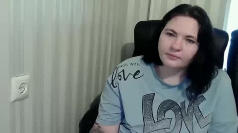 OlyaAndNetty online show from 11.06.25