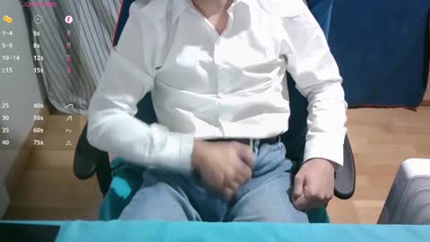 Snapshot of omar87ram chatting on 01.05.25 Omar online show from 01.05.25