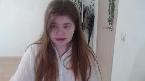  MellY  online show from 03.04.26