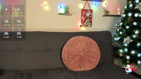 Snapshot of on_tefa chatting on 12.22.24 Violette online show from 12.22.24