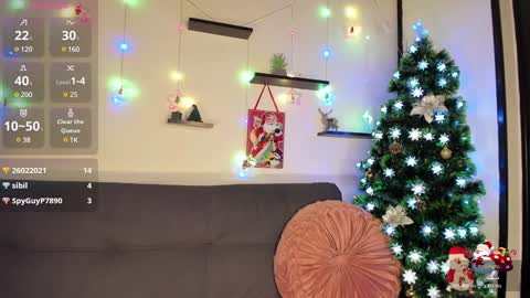 Snapshot of on_tefa chatting on 12.23.24 Violette online show from 12.23.24