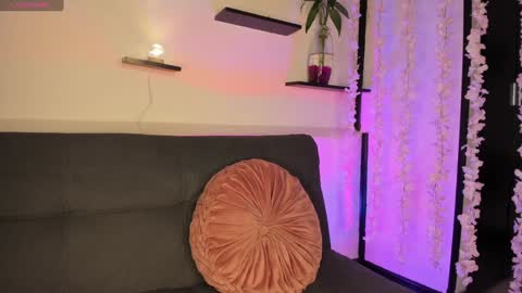 Snapshot of on_tefa chatting on 01.19.25 Violette online show from 01.19.25