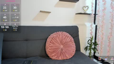 Snapshot of on_tefa chatting on 01.26.25 Violette online show from 01.26.25