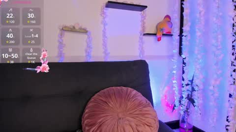 Snapshot of on_tefa chatting on 02.03.25 Violette online show from 02.03.25