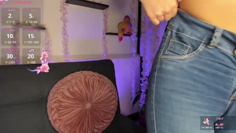 Snapshot of on_tefa chatting on 02.04.25 Violette online show from 02.04.25