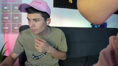 Snapshot of on_tefa chatting on 10.05.25 Violette online show from 10.05.25