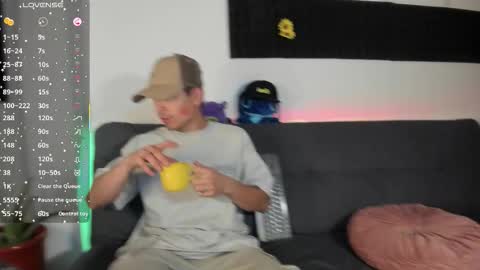 Snapshot of on_tefa chatting on 10.08.25 Violette online show from 10.08.25