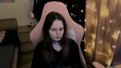 on_yxxx online show from 10.29.25