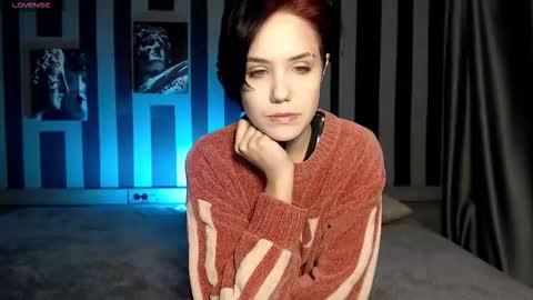 Snapshot of onaloon chatting on 09.18.25 onaloon online show from 09.18.25