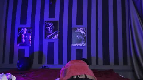 Snapshot of onaloon chatting on 11.14.25 onaloon online show from 11.14.25