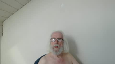 Snapshot of onanister chatting on 06.24.26 Somewhere over the rainbow online show from 06.24.26