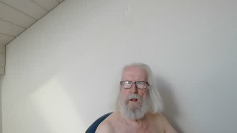 Snapshot of onanister chatting on 07.28.26 Somewhere over the rainbow online show from 07.28.26