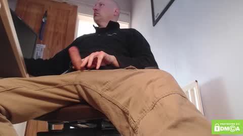 Snapshot of one_balled_wonder chatting on 03.10.26 one balled wonder online show from 03.10.26