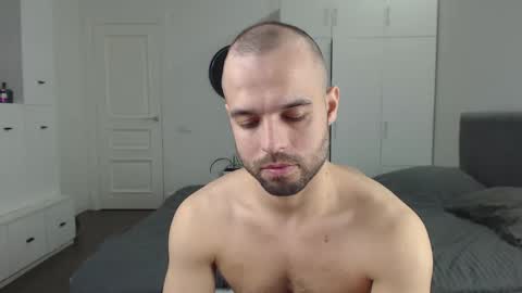 onebestlover online show from 02.12.25