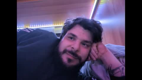 Snapshot of onecrew1 chatting on 11.14.25 onecrew1 online show from 11.14.25