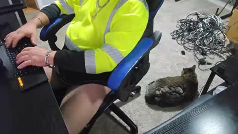 Snapshot of onelargecock0615 chatting on 09.22.25 Unpredictable online show from 09.22.25