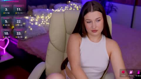 L A Y A online show from 11.07.25