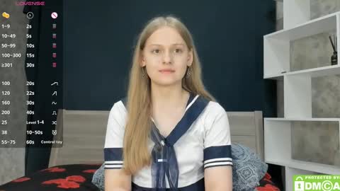 Snapshot of onelovelyalice chatting on 03.04.25 onelovelyalice online show from 03.04.25